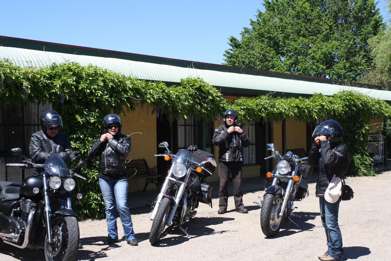 Omeo Motel Dış mekan fotoğraf