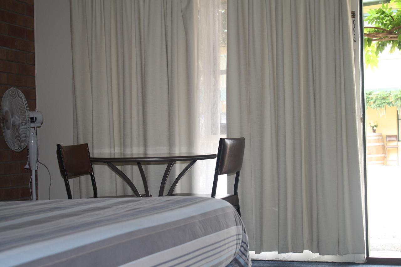 Omeo Motel Dış mekan fotoğraf